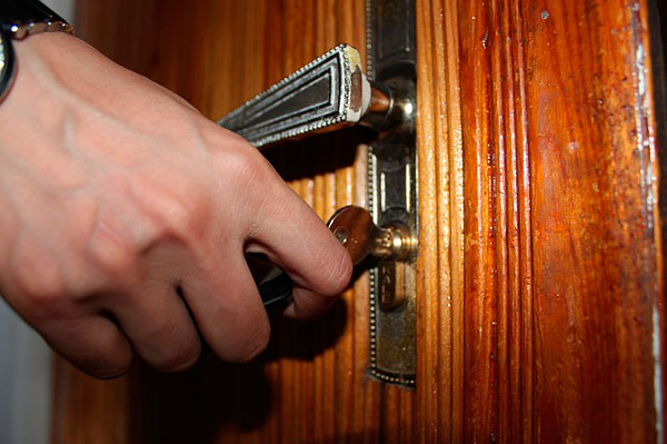 Cuales son los servicios de cerrajeria mas recomendados en Barcelona apertura de puertas - &iquest;Cu&aacute;les son los servicios de cerrajer&iacute;a m&aacute;s recomendados en Barcelona para apertura de puertas?